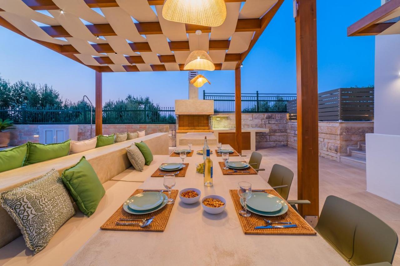 Estella Villa with Pool, Children Area, BBQ&Magnificent Views! Astérion Esterno foto