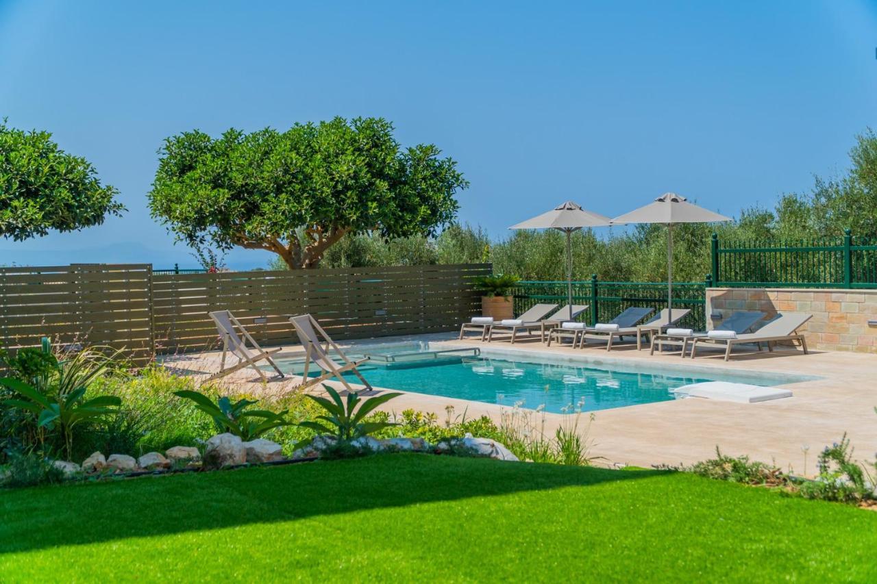 Estella Villa with Pool, Children Area, BBQ&Magnificent Views! Astérion Esterno foto