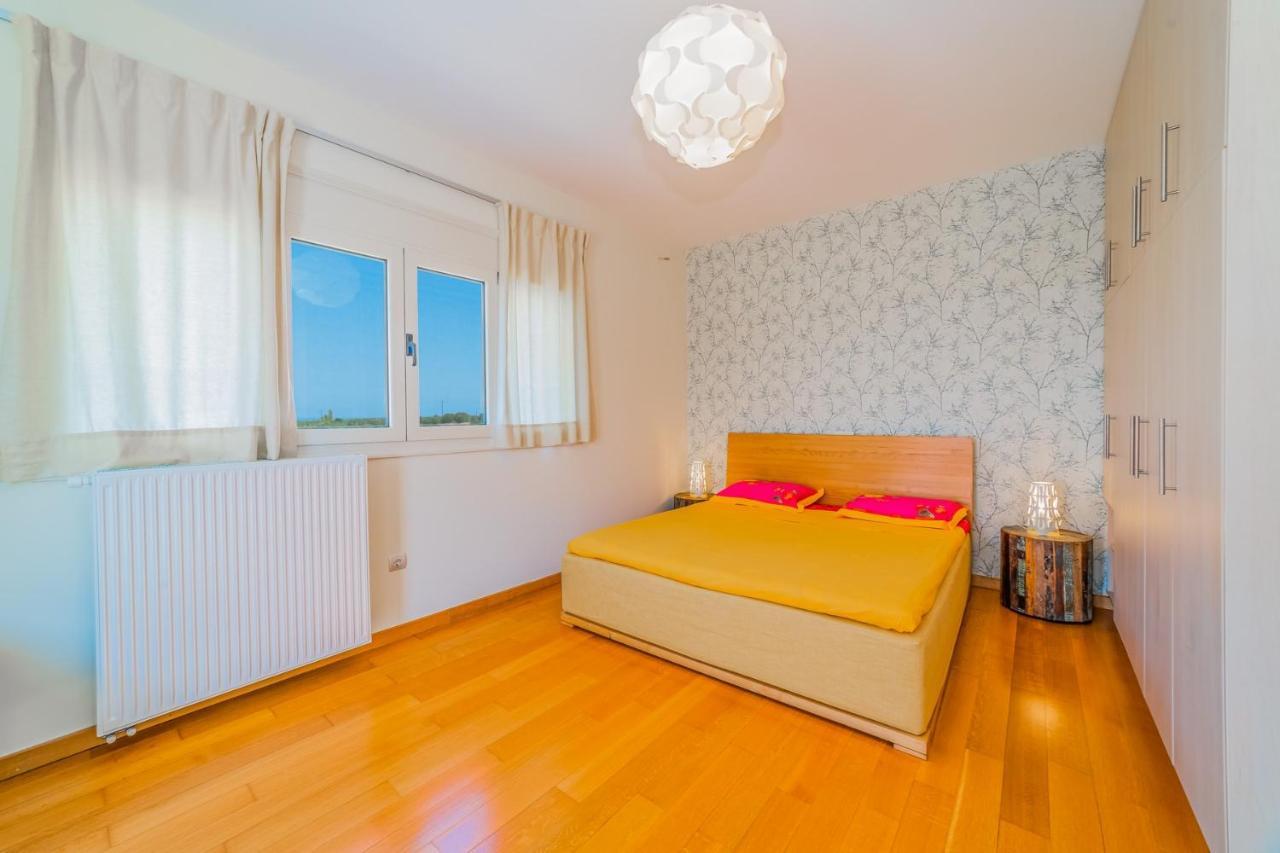 Estella Villa with Pool, Children Area, BBQ&Magnificent Views! Astérion Esterno foto