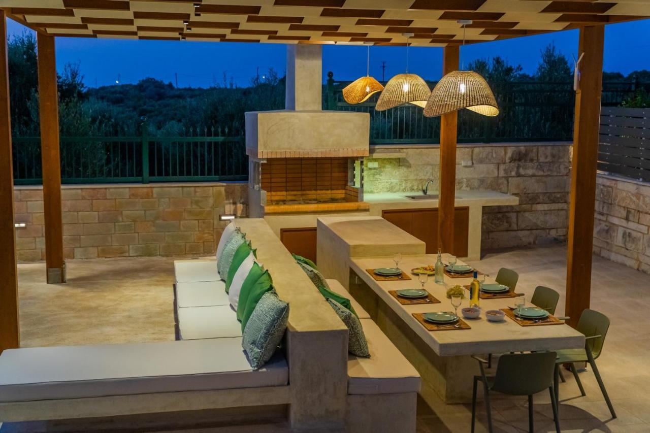 Estella Villa with Pool, Children Area, BBQ&Magnificent Views! Astérion Esterno foto