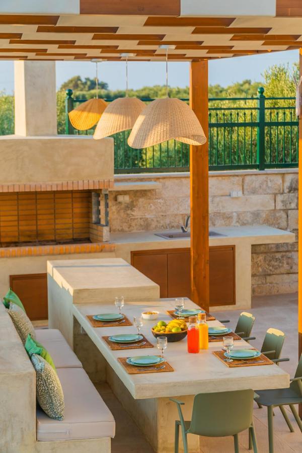 Estella Villa with Pool, Children Area, BBQ&Magnificent Views! Astérion Esterno foto